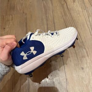 5/$55 !! 🔥 Under Armour White and Blue Cleats